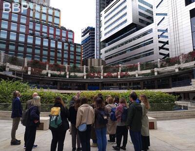 urban walking tour image